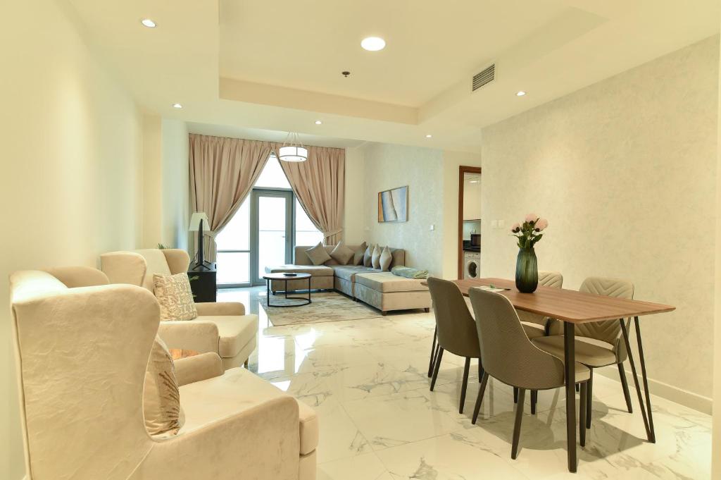 Luxury Escapes - View of Canal & Burj Khalifa 1BR Large Premium Apt - Amna Tower - Appartement D'une Chambre