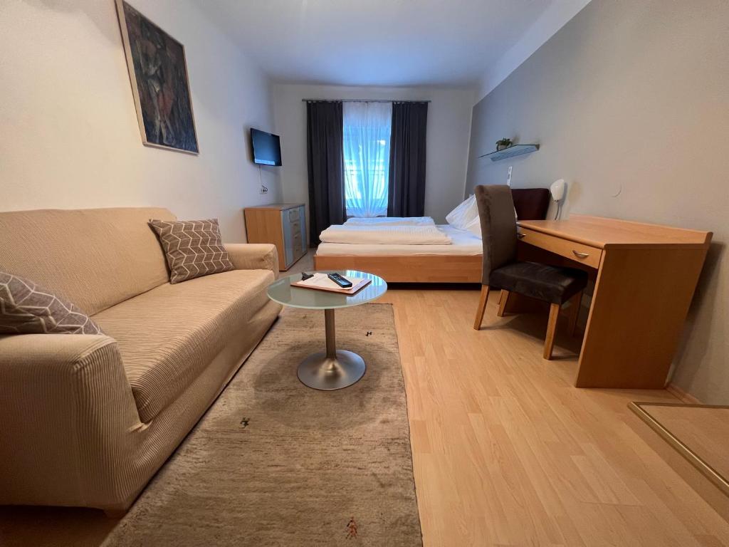Posezení v ubytování Hotel Gasthof Kohlmayr