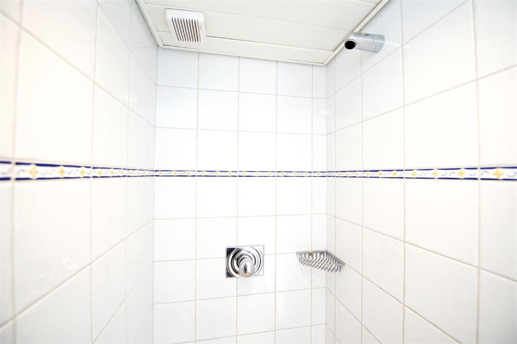 Hotel Bahnhof - Bett In Gemischtem Premium -Schlafsaal