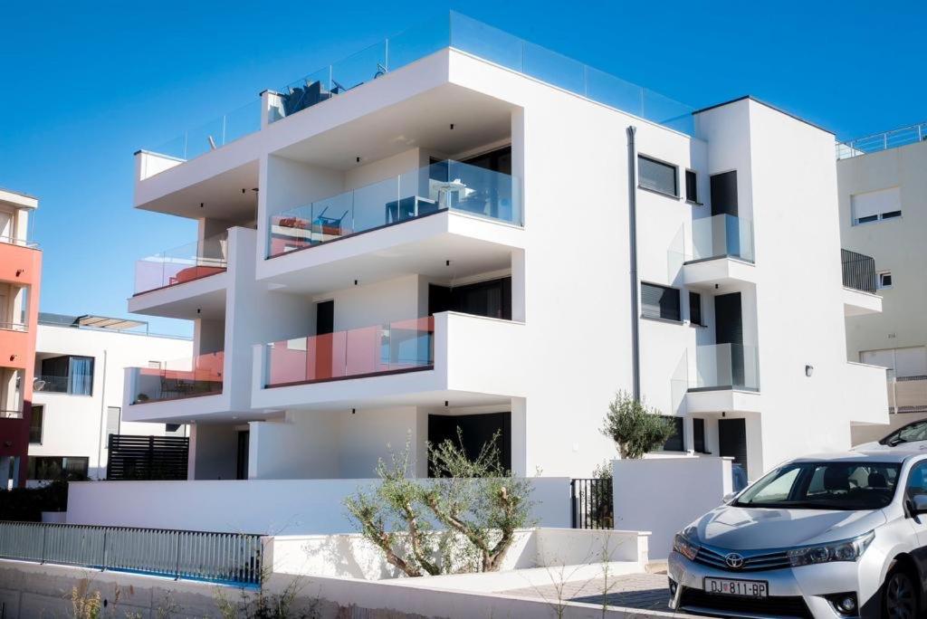 Budova, v ktorej sa apartmán nachádza