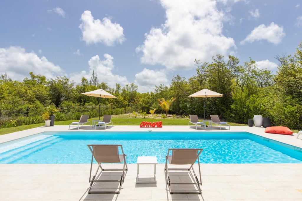 Sunny vacation Villa 38 - Housity