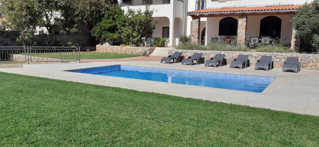 Bazén v ubytování Guesthouse Ruža nebo v jeho okolí