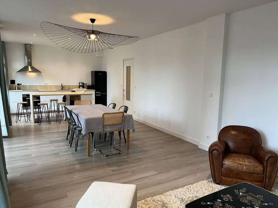 Kuchyňa alebo kuchynka v ubytovaní Appt Hyper Centre Le Touquet à 50 m de la plage