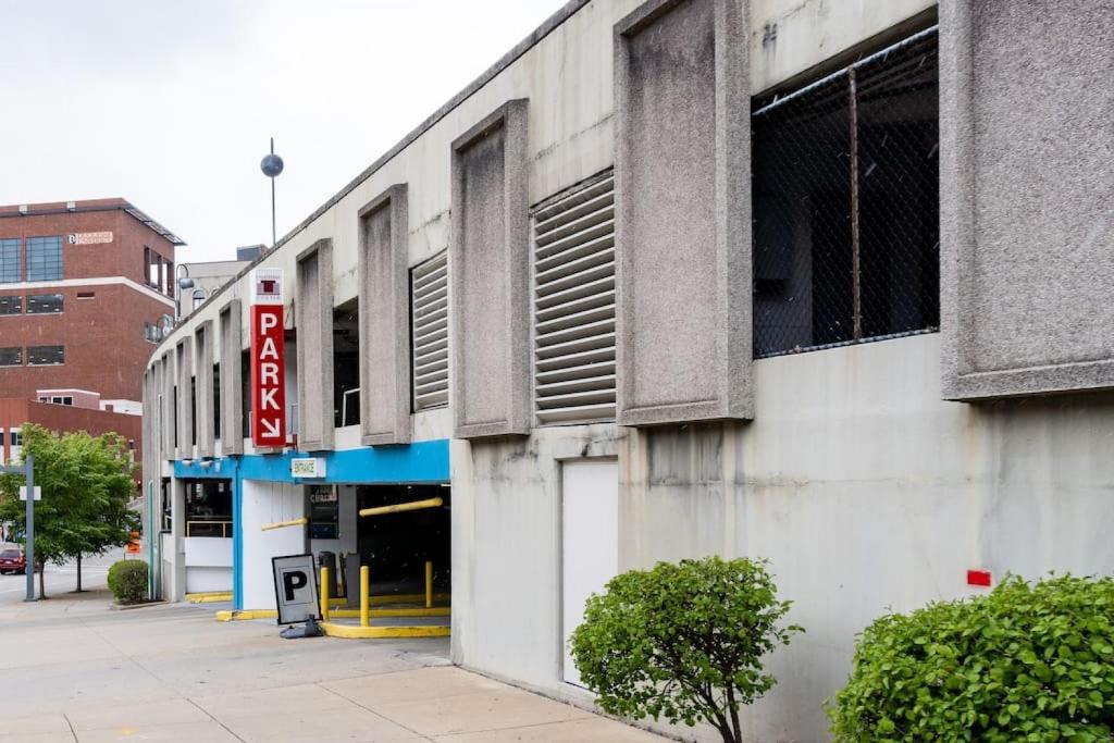 HostWise Stays - The Washington at Chatham - Free Garage Parking