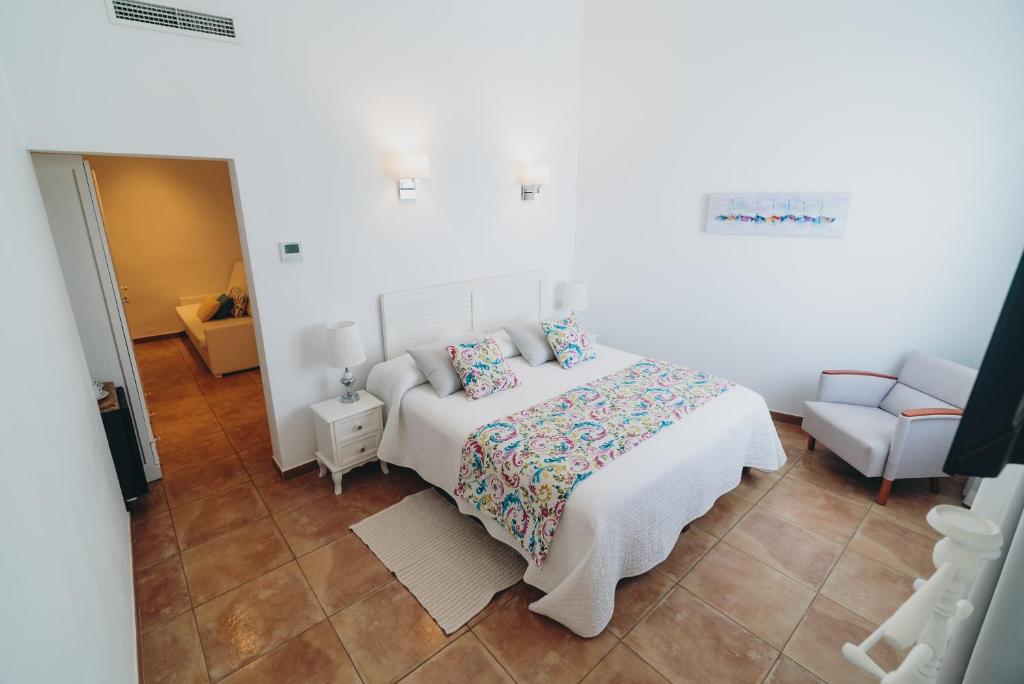 Can Serrete - Triple Room With Mountain View