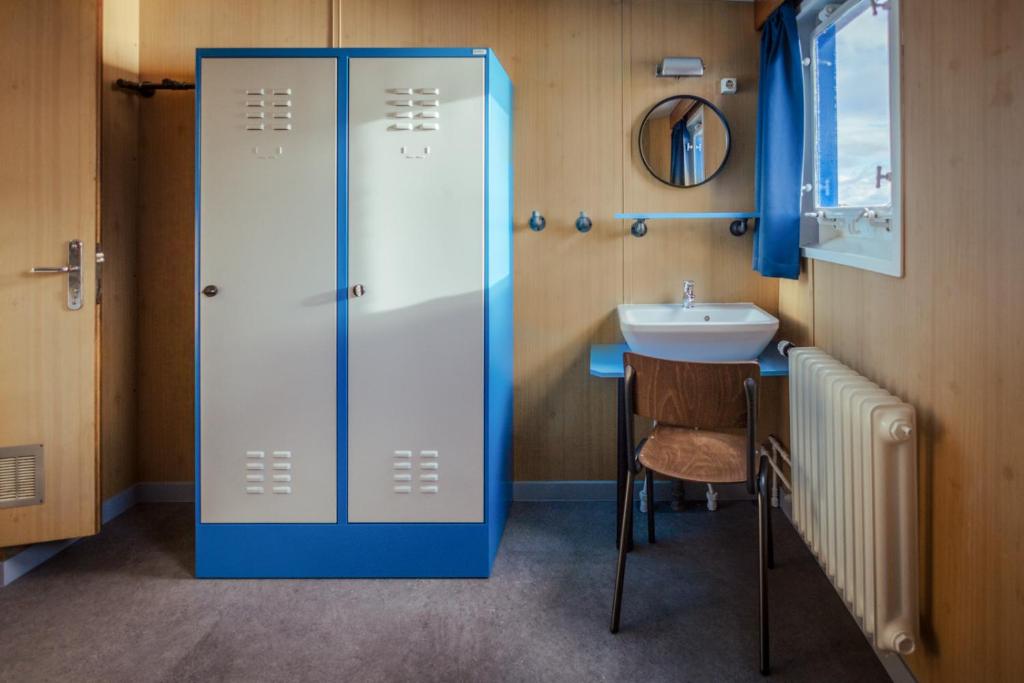 Fotografie z fotogalerie ubytování ARCONA - Übernachten auf dem Wasser - direkt am Bontekai v destinaci Wilhelmshaven
