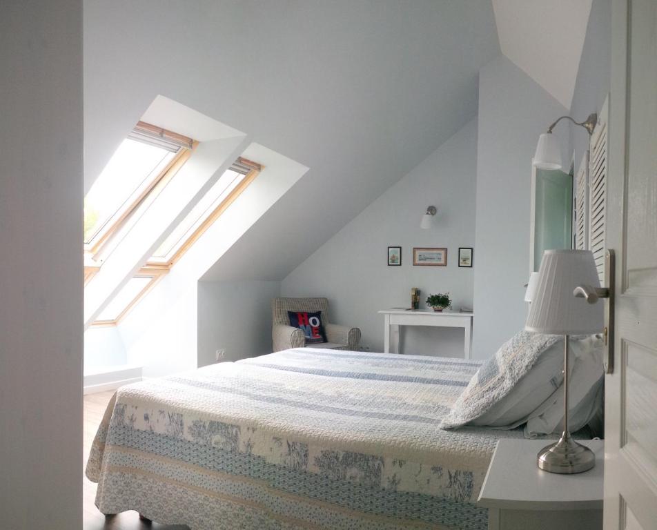 Le Presbytère de Vieuvy - Twin Room