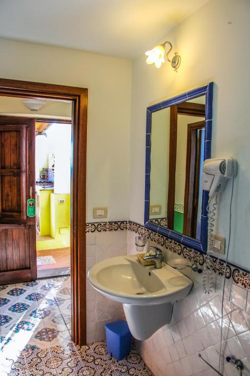 Koupelna v ubytování Hotel Arcangelo - Salina