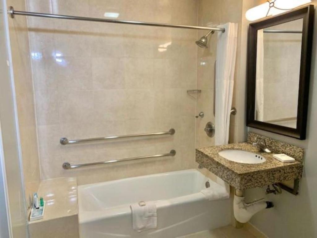 Tilt Hotel Universal-Hollywood, an AGA Collection Hotel photo