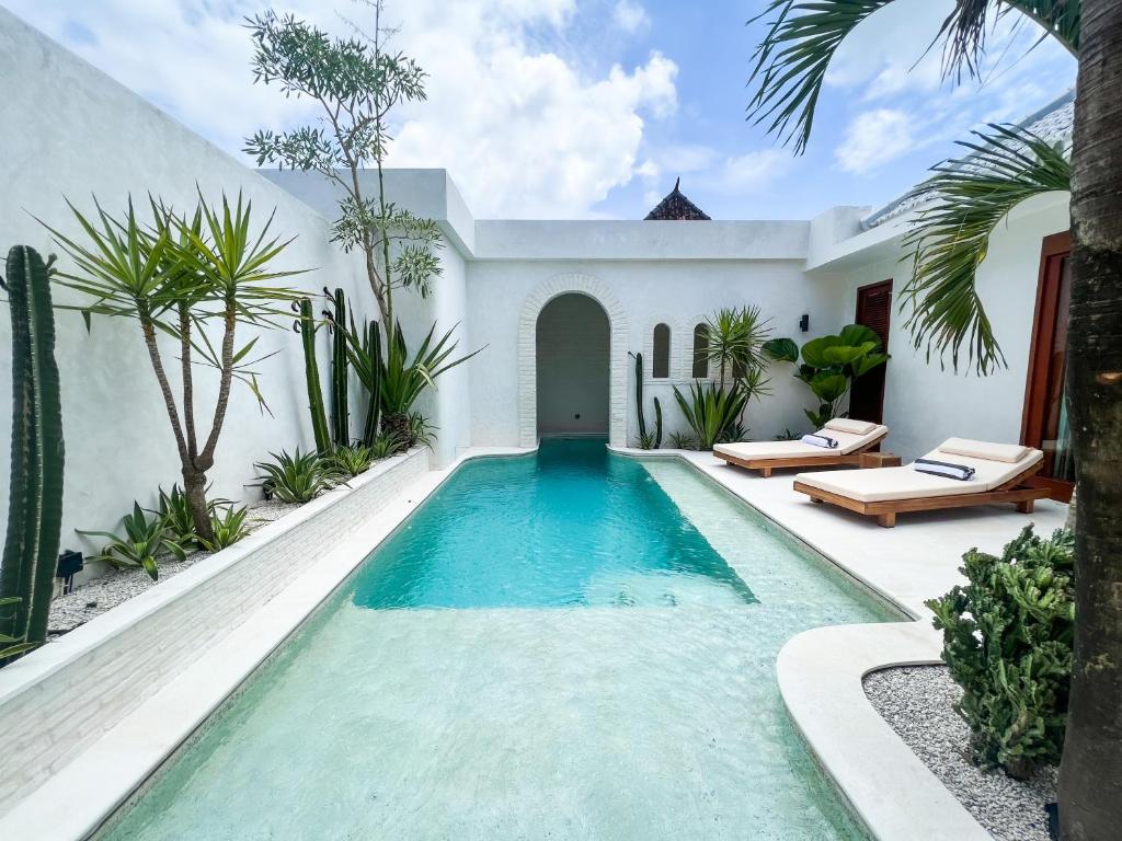 Bazén v ubytování Breathe Boutique Suites nebo v jeho okolí