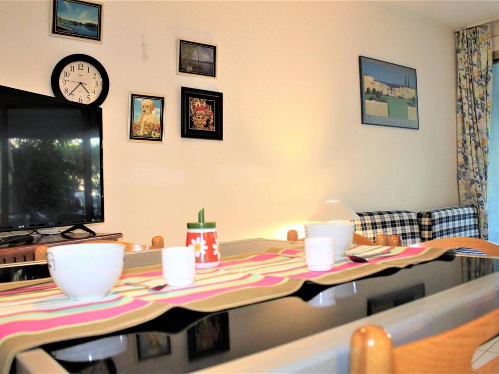 Posedenie v ubytovaní Appartement 3P en RDJ avec Jardin, accès plage direct, 4 à 6 couchages - Villeneuve-Loubet Plage - FR-1-252A-73