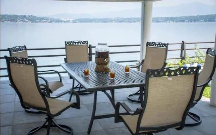 Residencia en Tequesquitengo