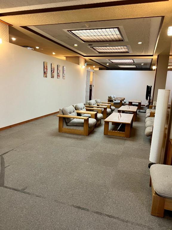 Posezení v ubytování Ryokan Kousen Kazeya Group