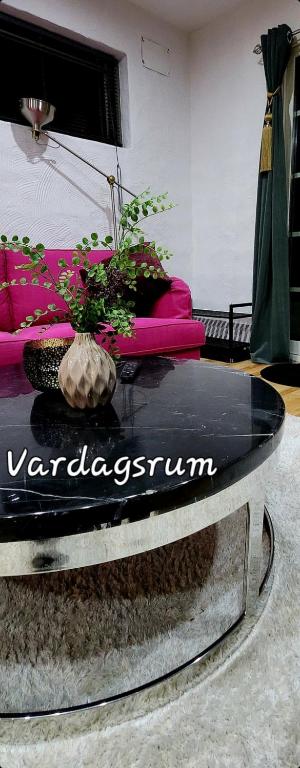 ÖSTERLEN PARKEN - Villa D'une Chambre