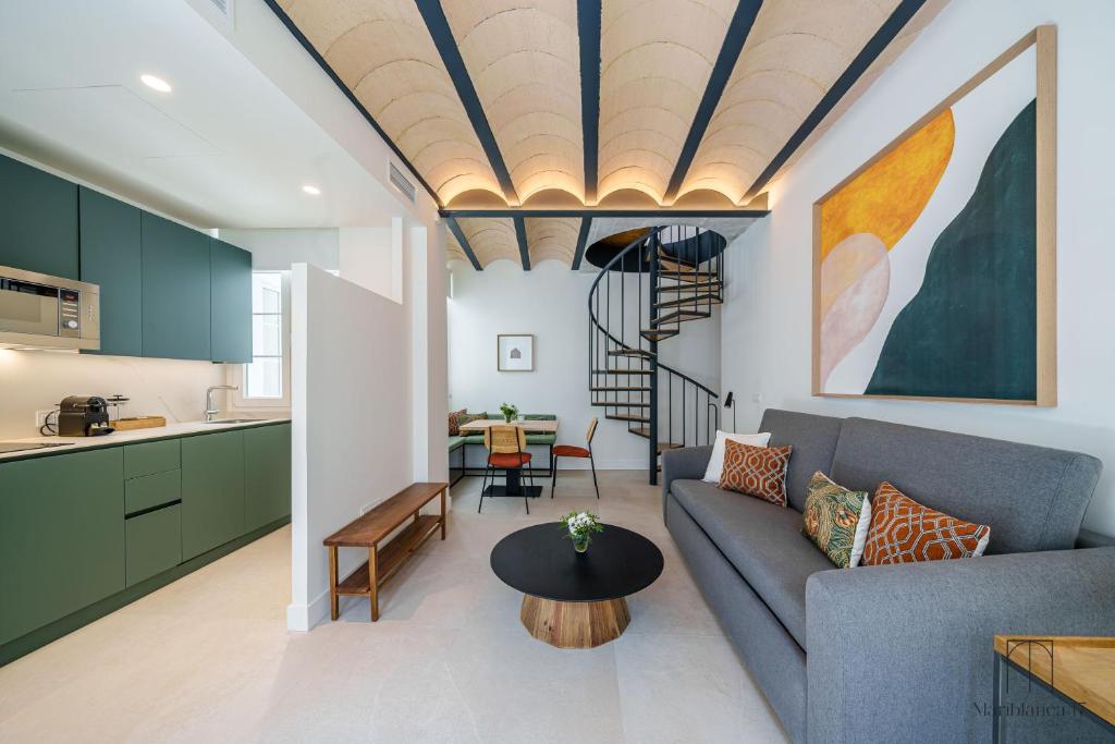Kuchyňa alebo kuchynka v ubytovaní Homely Málaga Mariblanca 17, Vegafuente Apartments