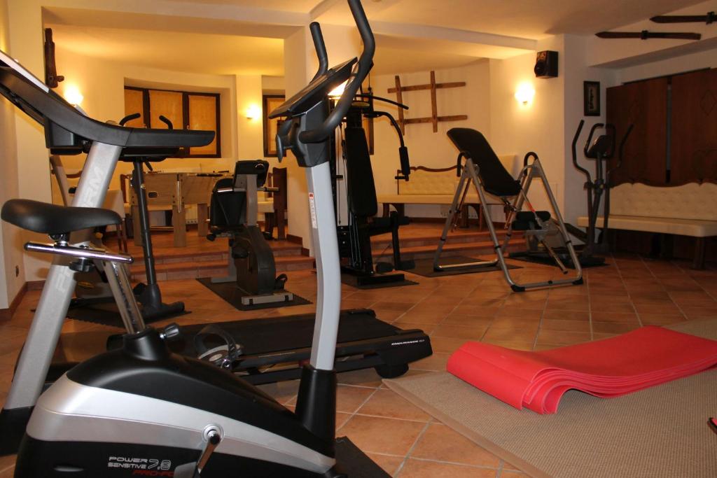 Fitness centrum a/nebo fitness zařízení v ubytování Grand Hotel Principe