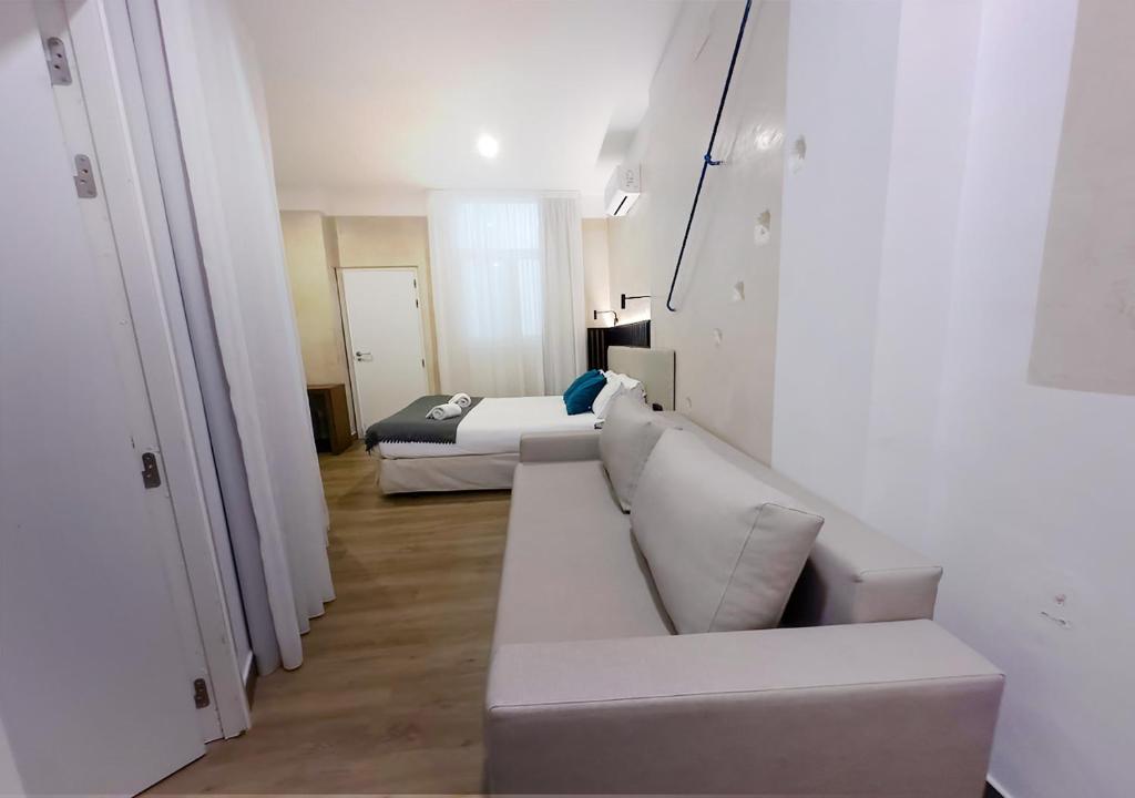 ISA Sevilla, Seville – Updated 2023 Prices