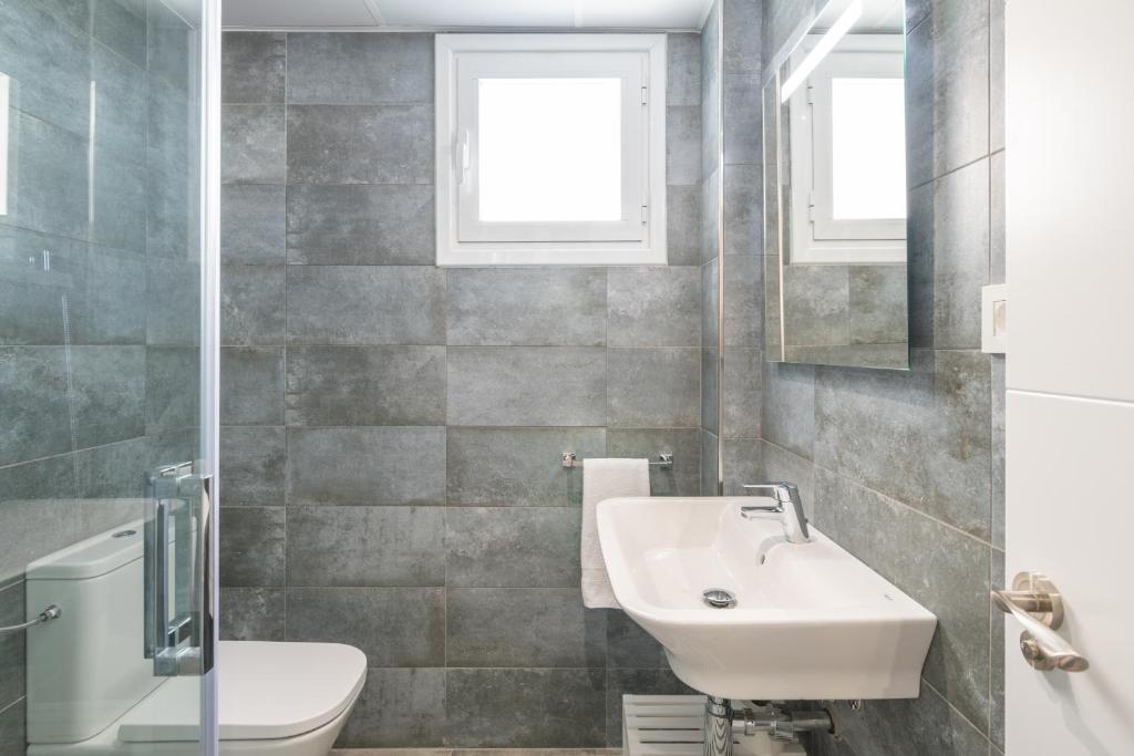 Koupelna v ubytování Princesas Flat, Luxury Apartament near beach&metro Free Parking