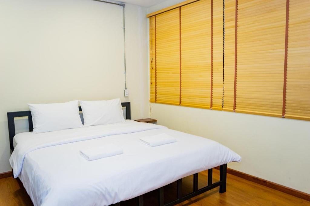 More than Sleep Hostel Pak Chong-Khao yai - Double Room With Shared Bathroom
