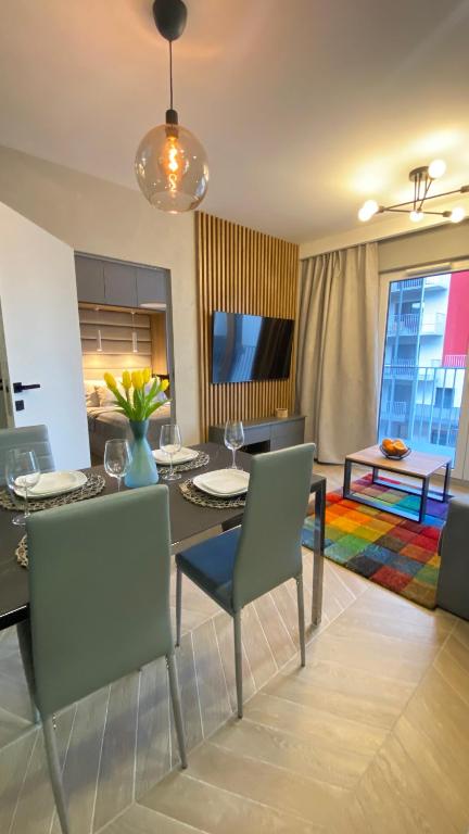 GREY House + free parking - 1