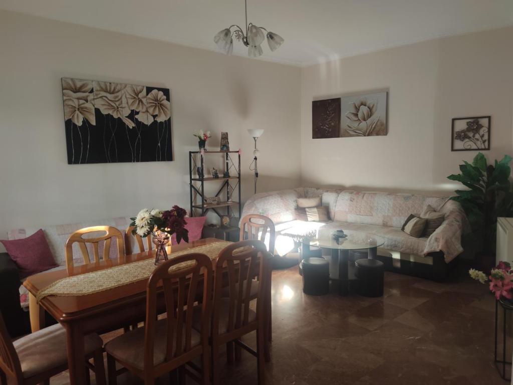 Posezení v ubytování Marios Apartment
