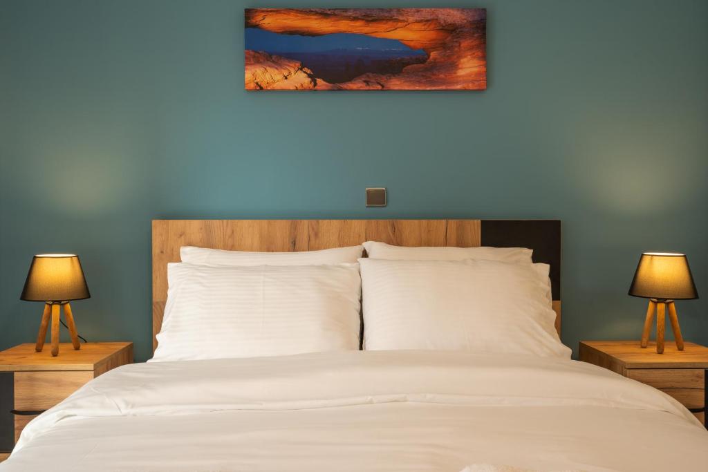 Posteľ alebo postele v izbe v ubytovaní Relaxing 1bd apt. w/private balcony