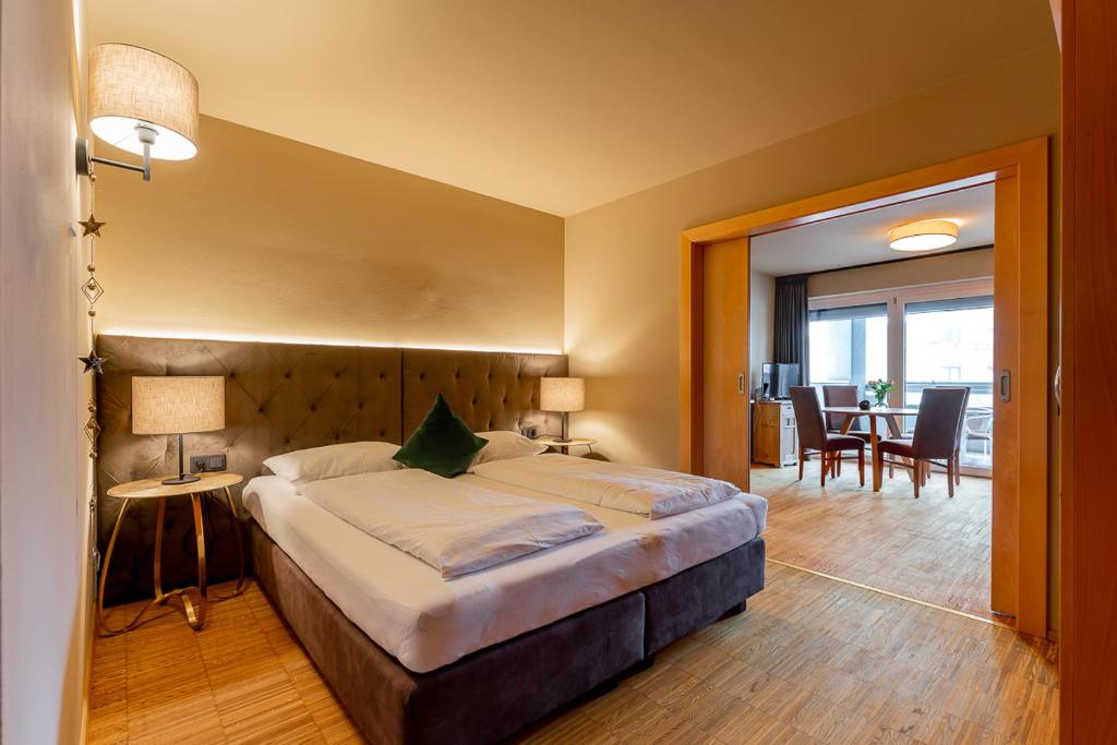 Postel nebo postele na pokoji v ubytování Ski Dome Apartments-Apartment VIVA & Heaven Holiday Chalet