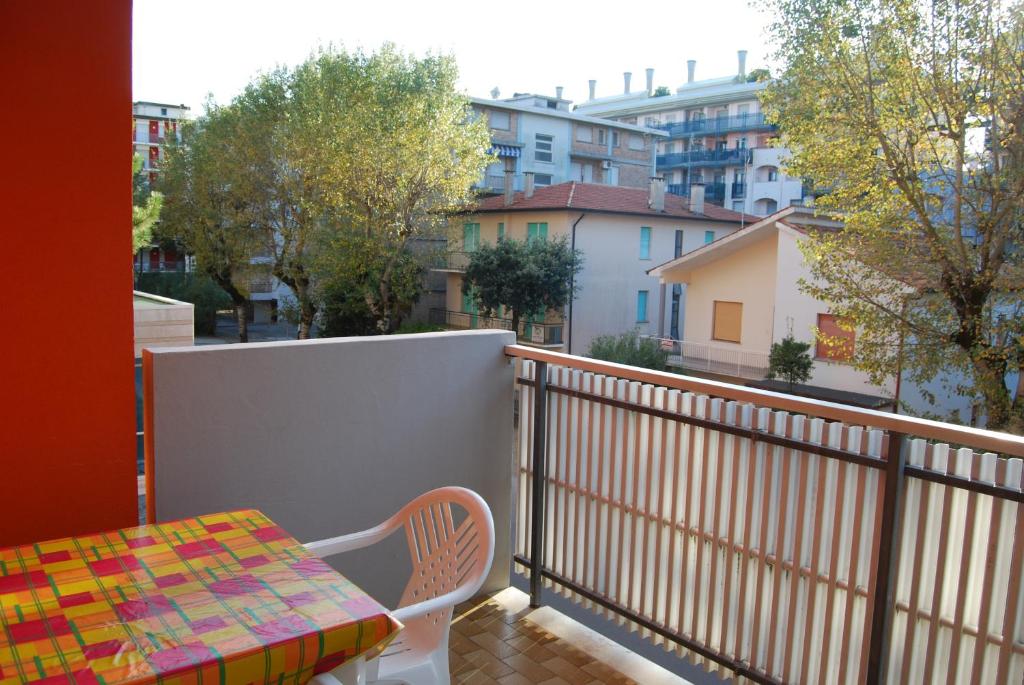A balcony or terrace at Homely flat few minutes from the beach - Beahost