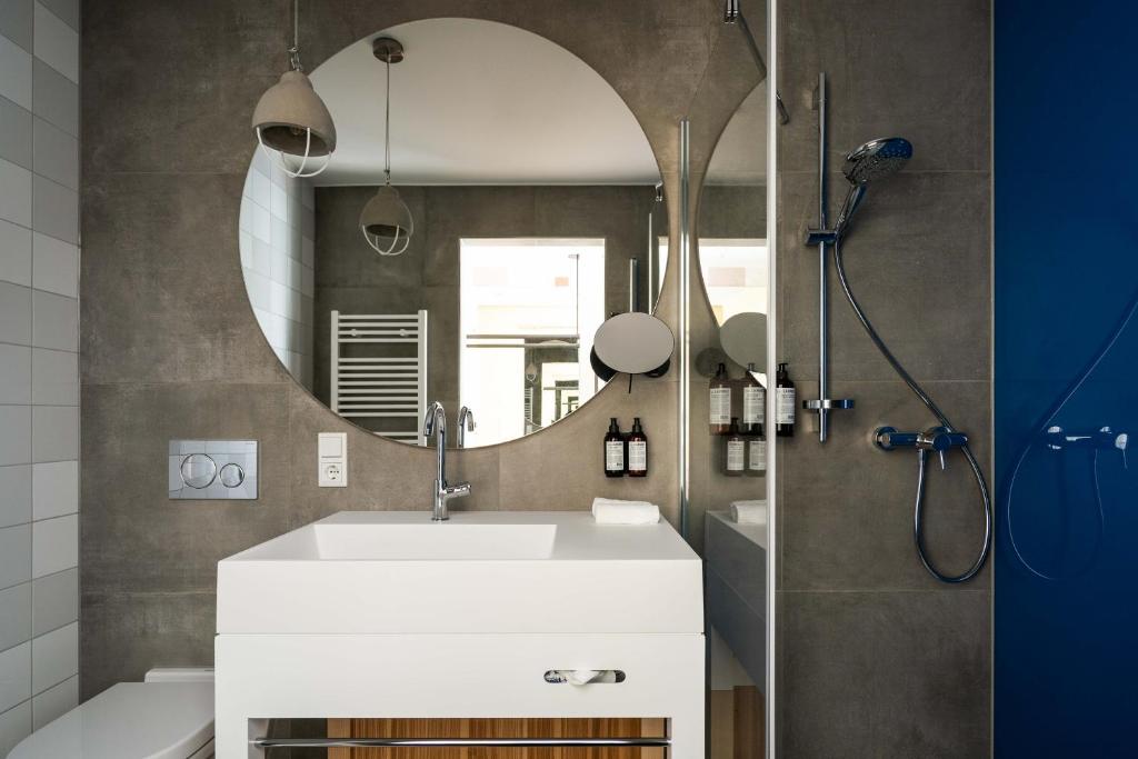 Koupelna v ubytování FREIgeist Göttingen Innenstadt, A Member of Design Hotels