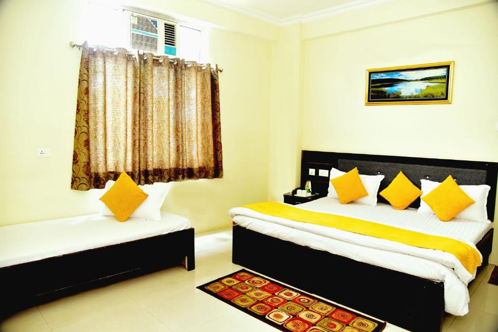 Hotel Nexus l Hotels In Charbagh Lucknow - Habitación Triple Con Baño Privado