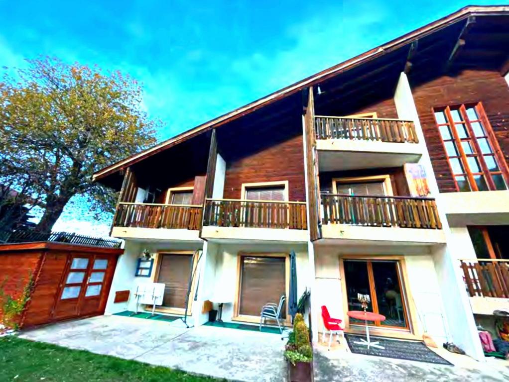 Budova, kde se apartmán nachází