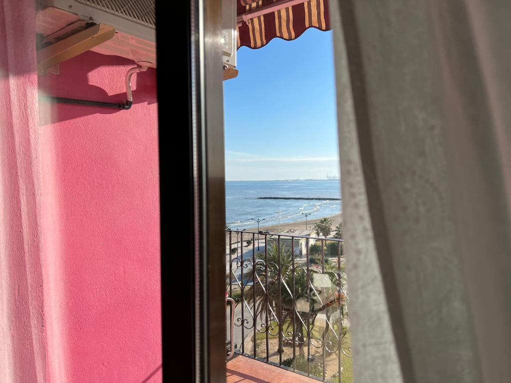 Ático dúplex, terraza y vistas al mar, Port Saplaya – Updated ...