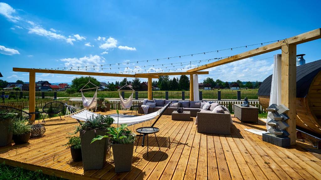 Vonkajšia záhrada v ubytovaní Apartamenty Sun & Snow Resorts C Białka Tatrzańska z sauną