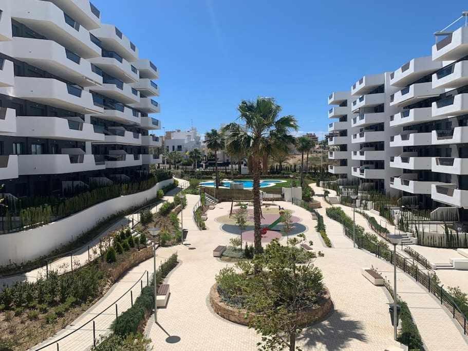 Moderno apartamento a 500 m de la playa, Arenales del Sol ...