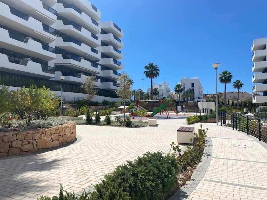Moderno apartamento a 500 m de la playa, Arenales del Sol ...