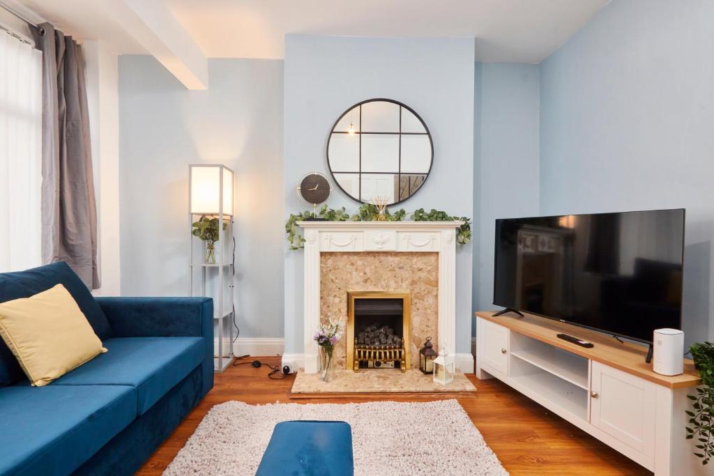 Ferienhaus Peaceful Manchester house with garden and parking (GB