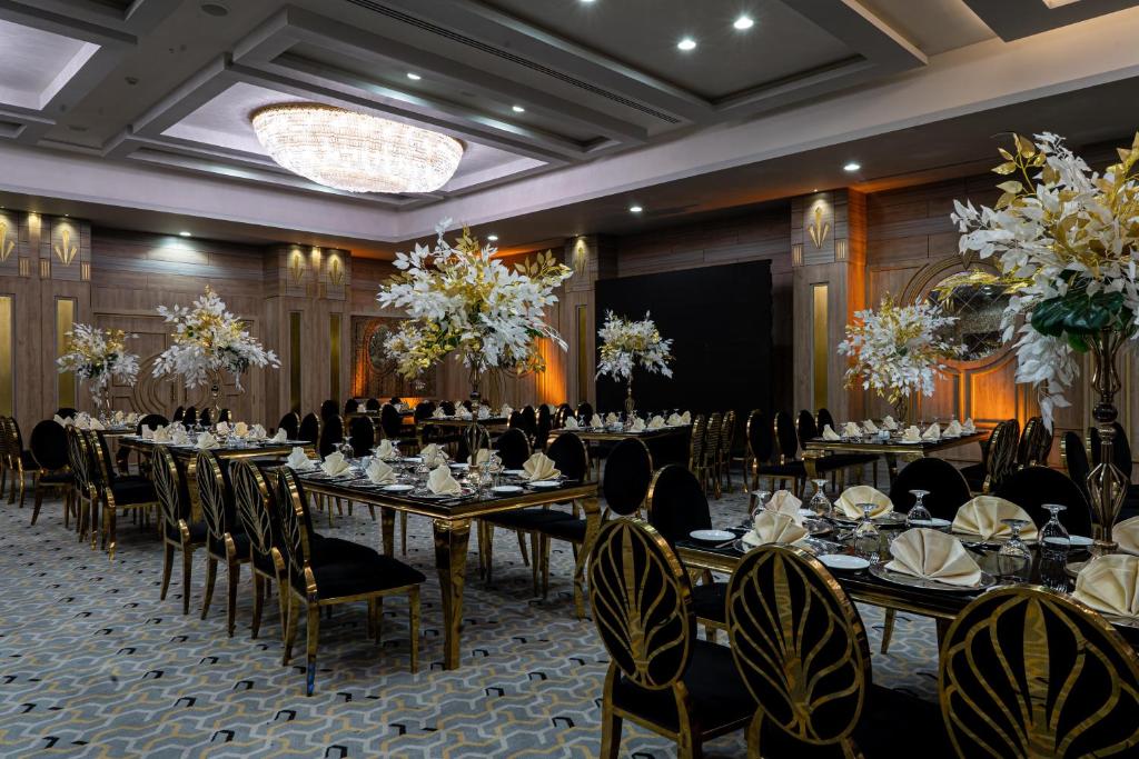 Restaurace v ubytování Triumph Plaza Hotel
