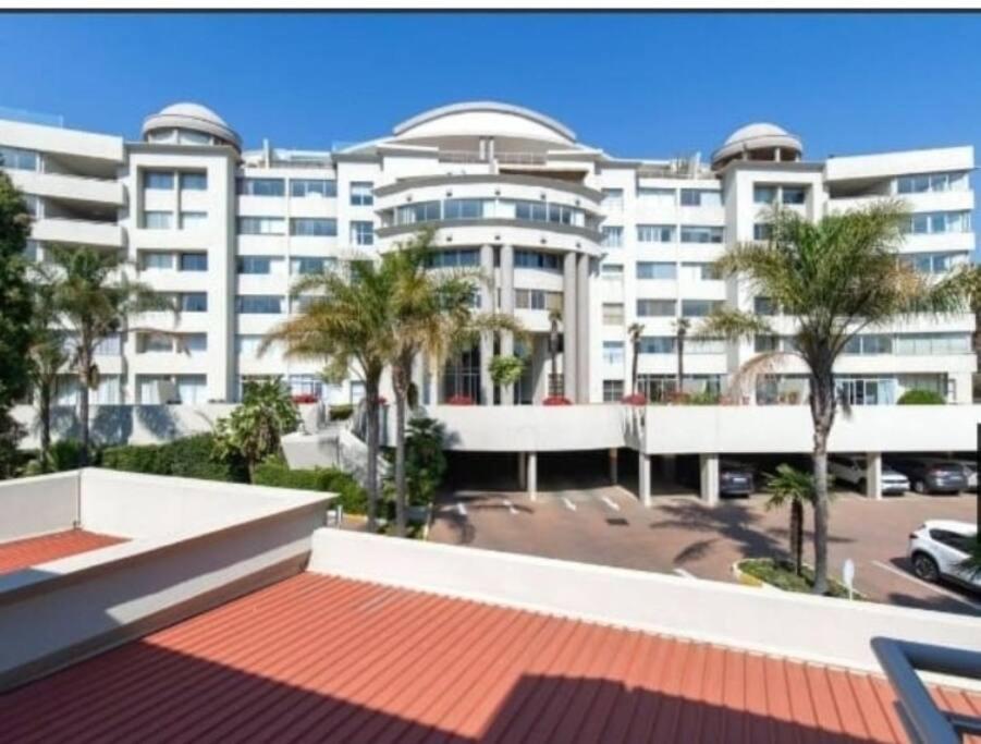 Peaceful Home 2Bed Loft Apartment in Morningside, Johannesburg