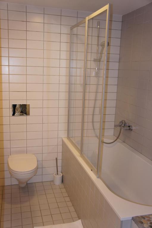 Koupelna v ubytování Zaliasis slenis - Self check-in hotel - Free parking