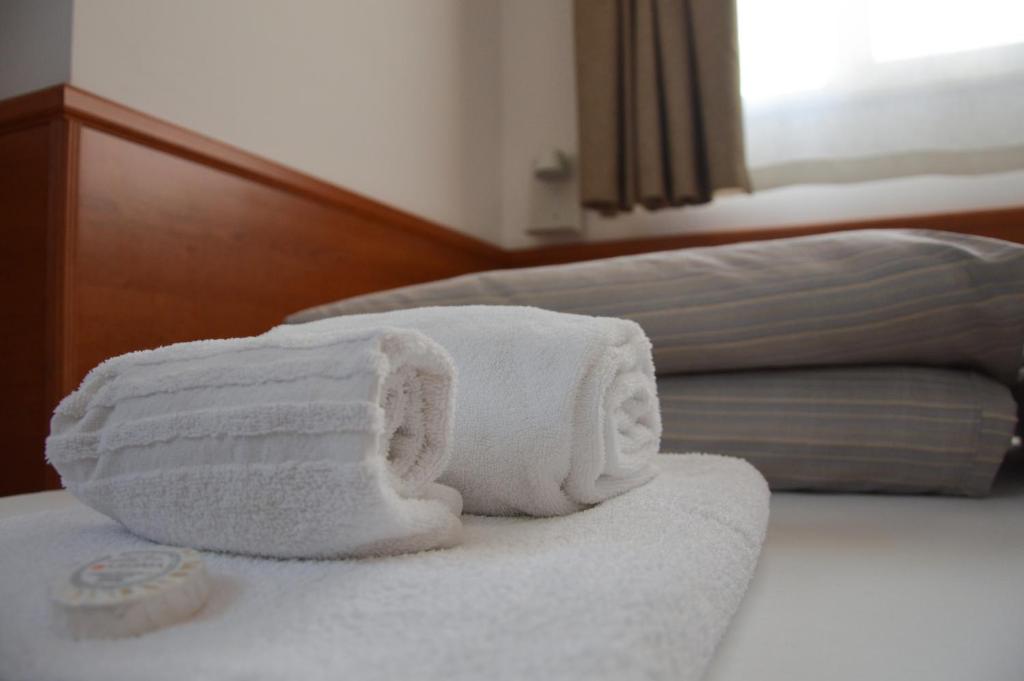 Letto o letti in una camera di Isolabella