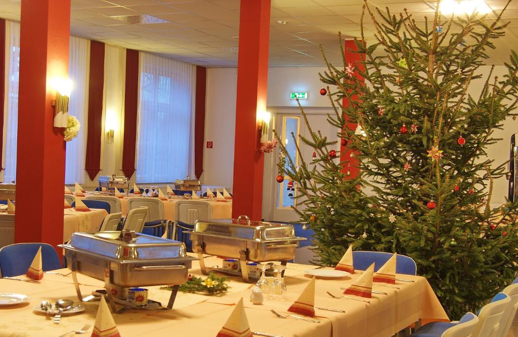 Restavracija oz. druge možnosti za prehrano v nastanitvi Hotel Goldener Fasan