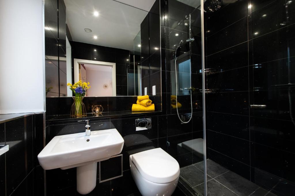 London Nino Apartments photo