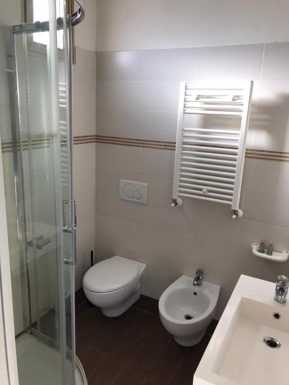 Łazienka w obiekcie Hotel Perla Verde