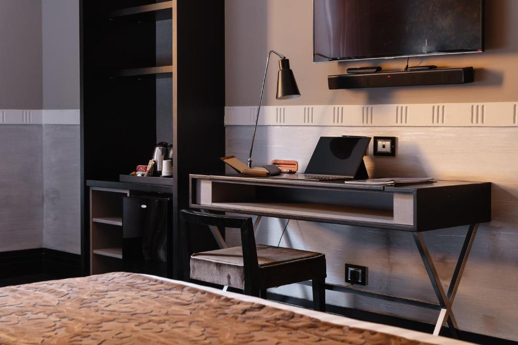 Unica Suites Rome - Resim 44