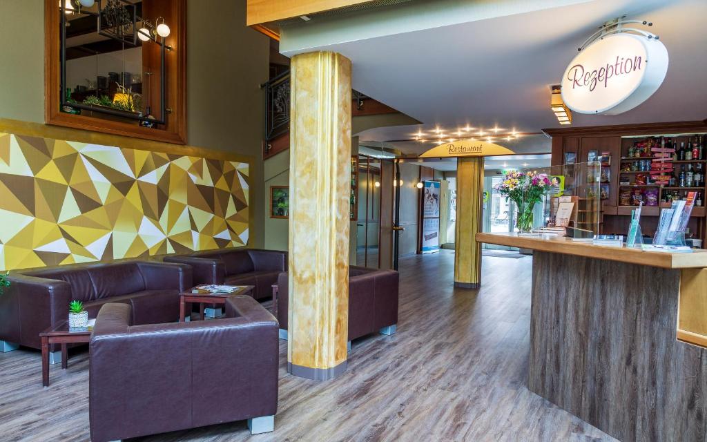 Lounge nebo bar v ubytování Trip Inn Aschaffenburger Hof