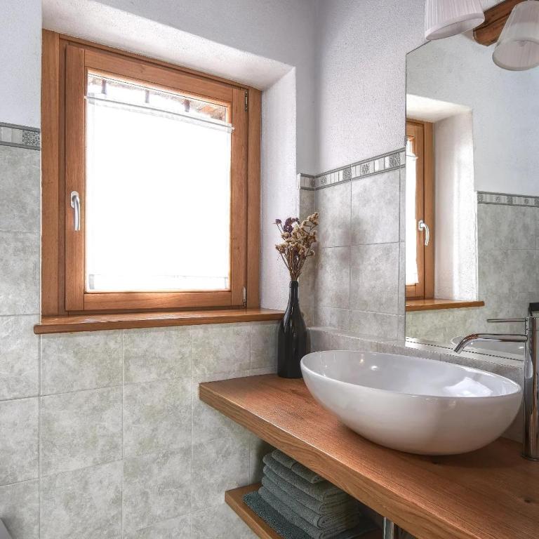 A bathroom at Romantic Boutique Hospitality