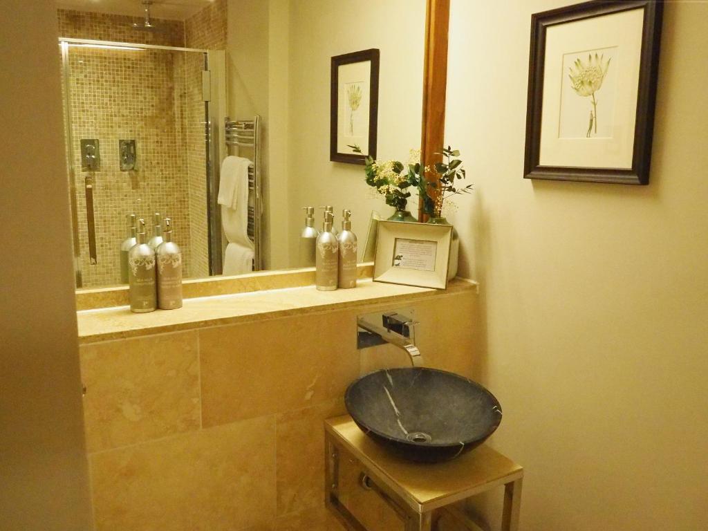 Bear and Ragged Staff - Resim 45