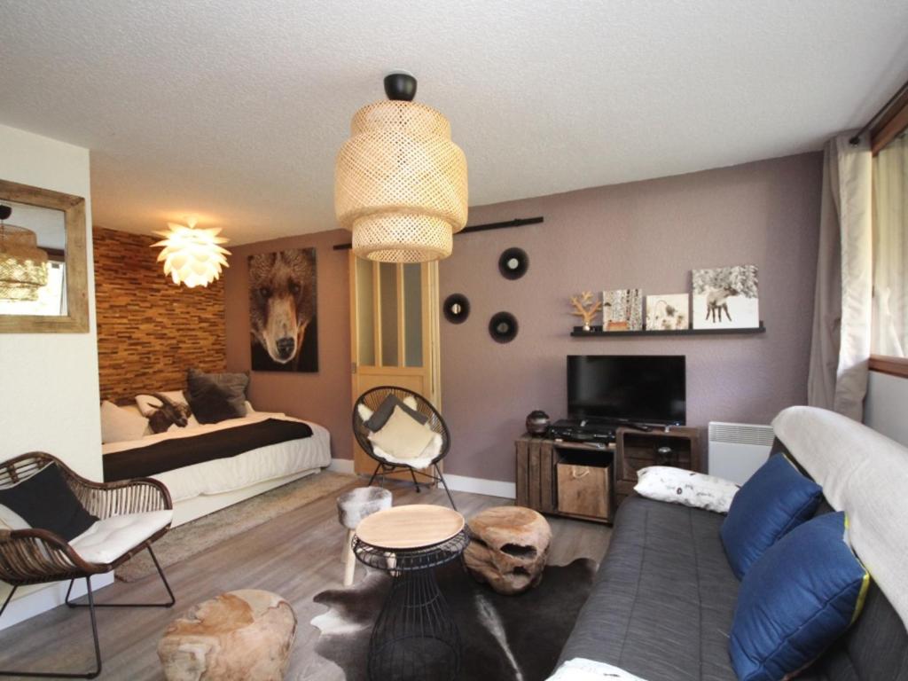 Zona d'estar a Appartement Mont-Dore, 2 pièces, 4 personnes - FR-1-608-142