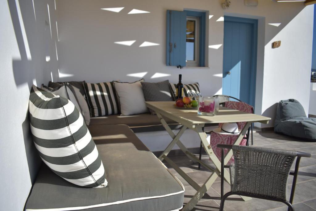 Posedenie v ubytovaní Louros rooms