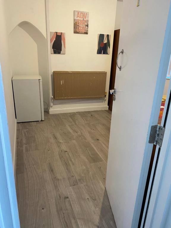 Calm residential house - Tweepersoonskamer Met Gedeelde Badkamer